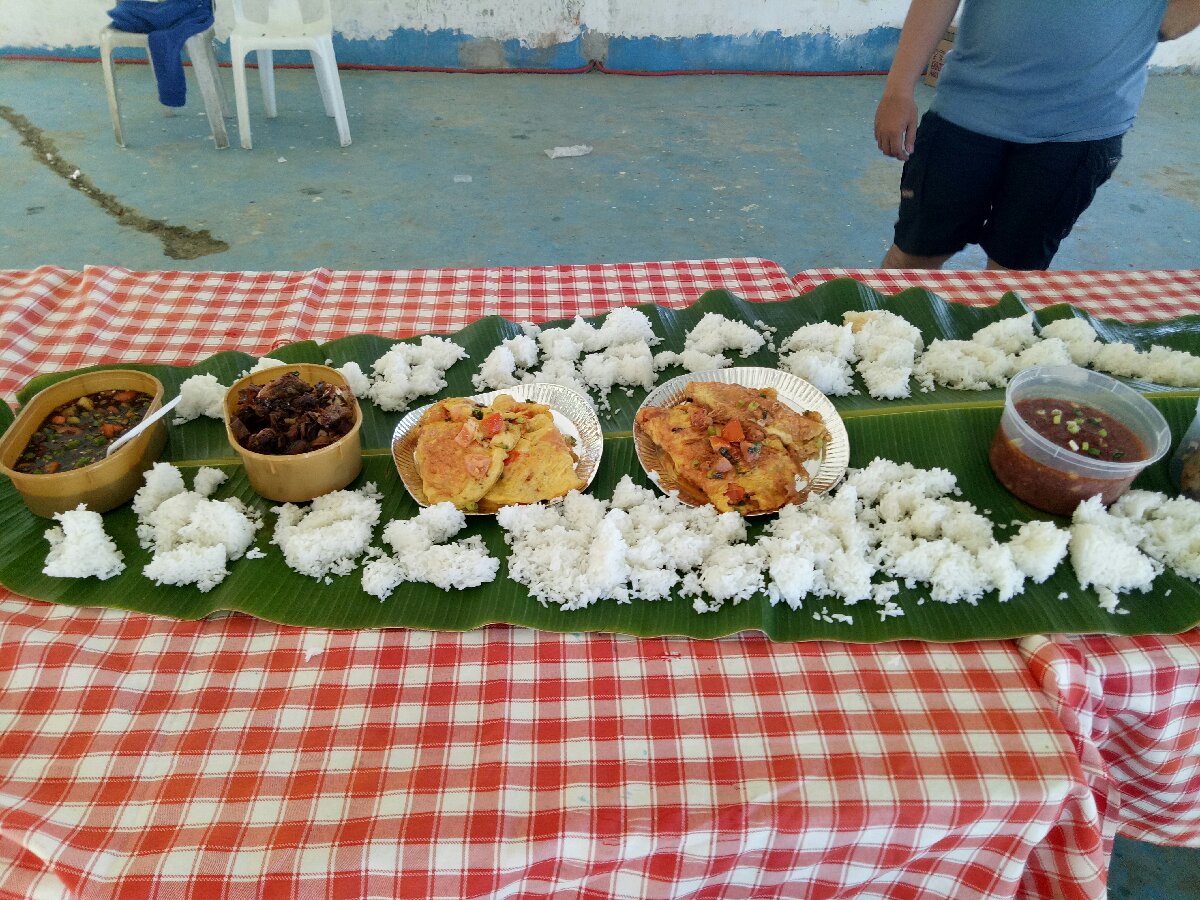 Boodle fight #breakfast