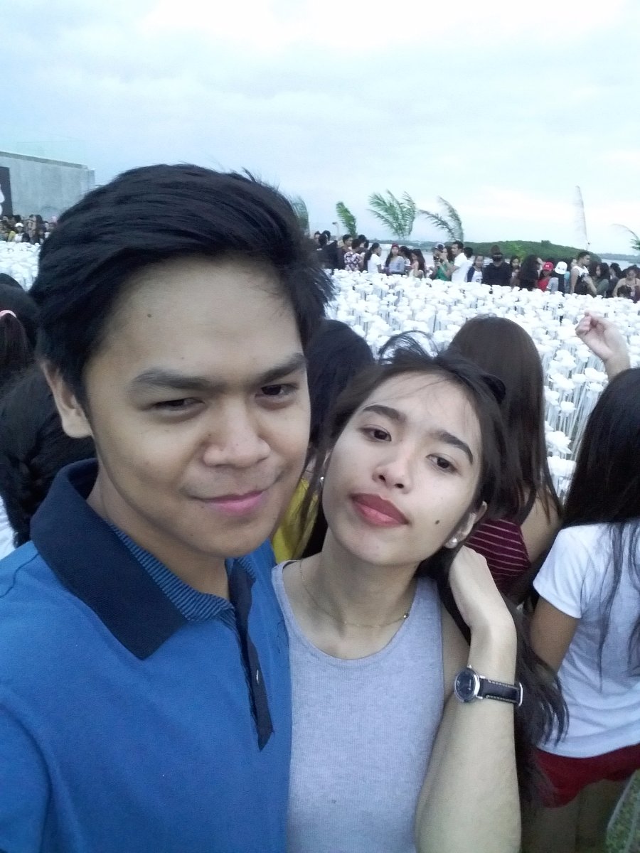 10k roses, with babe