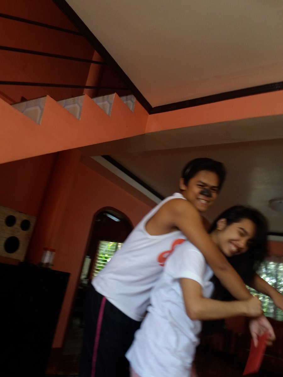 Back, hug, with, nose, pack