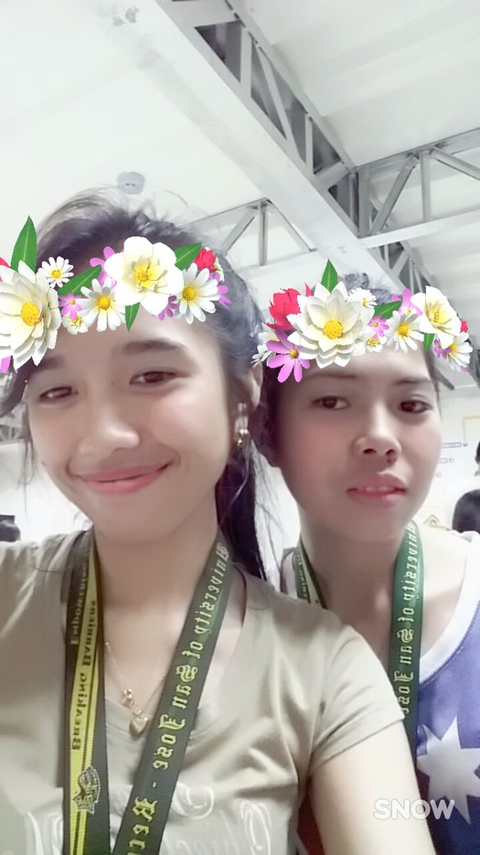 Flower crown , with glydel