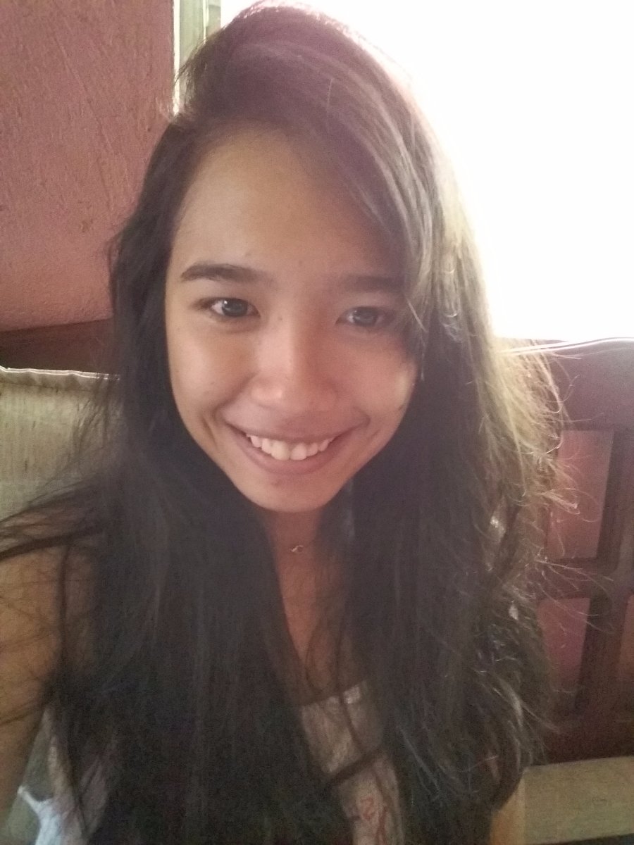 Light, morning, slefie, messy, hair