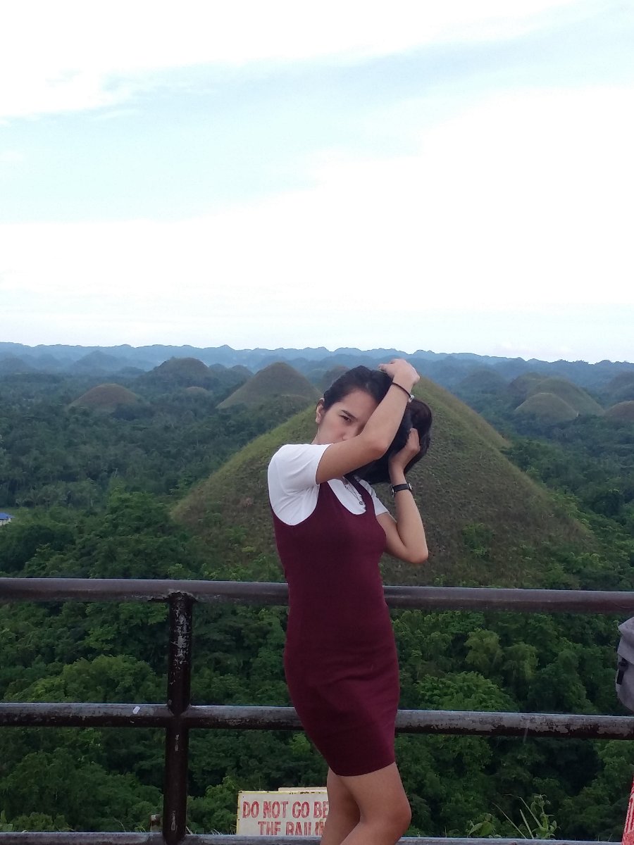Wait sa im not ready pose