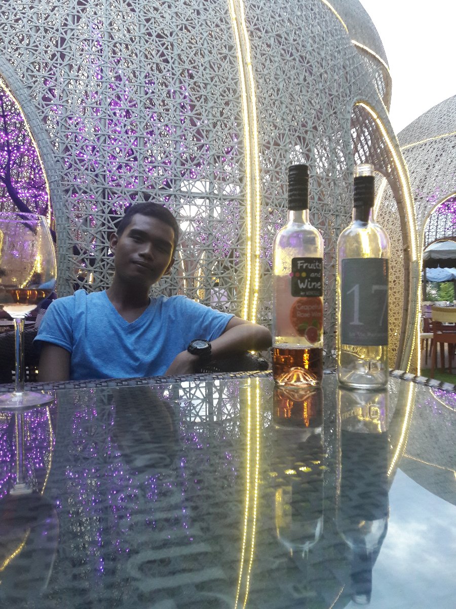 @lavie , with babe, wine, post birthday celeb