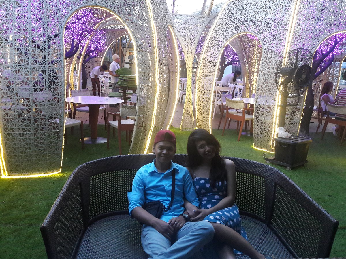 @lavie , with babe, wine, post birthday celeb
