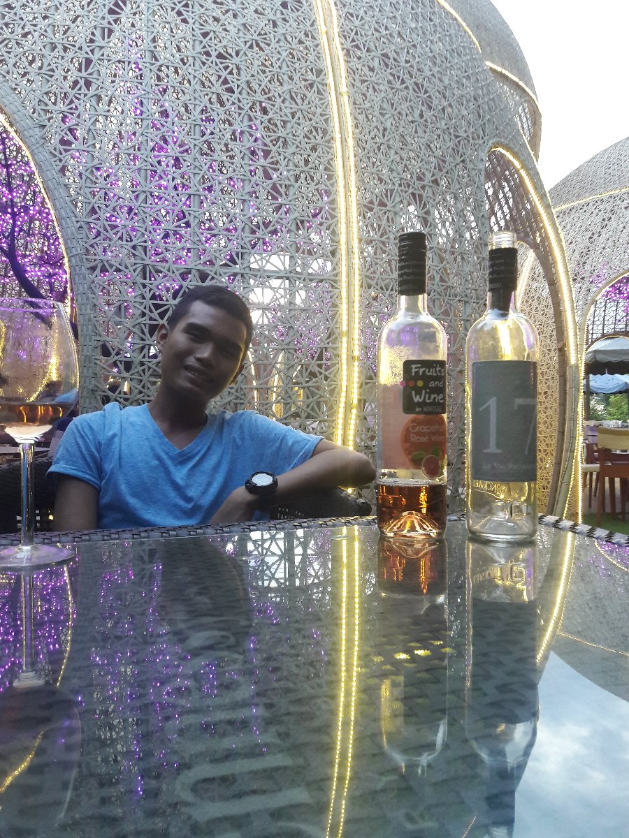 @lavie , with babe, wine, post birthday celeb