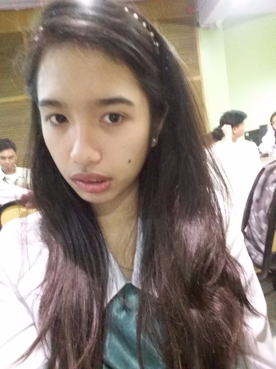 @lib, selfie, white