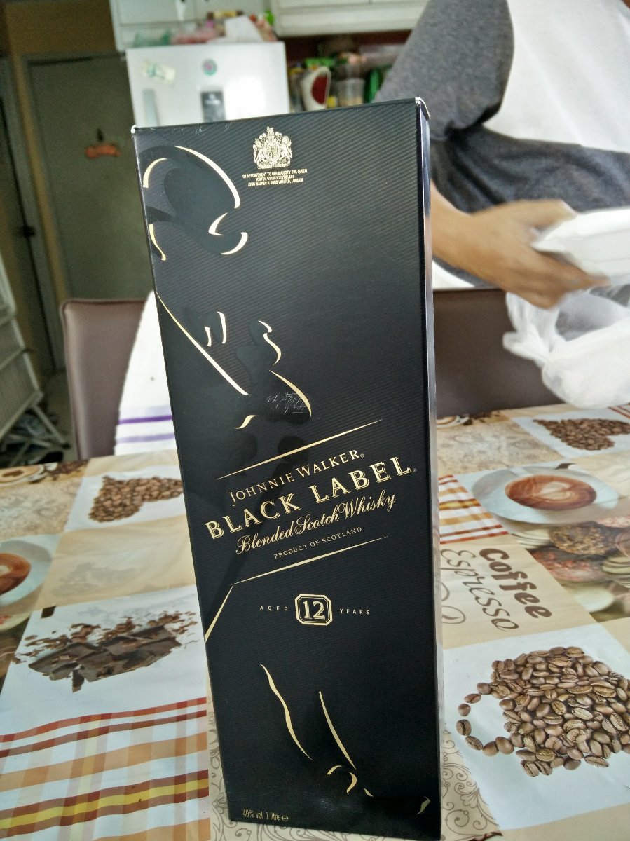 black label, 40