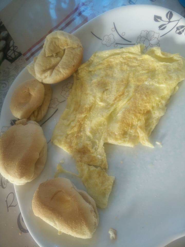 breakfast, scrambled eggs, pandesal