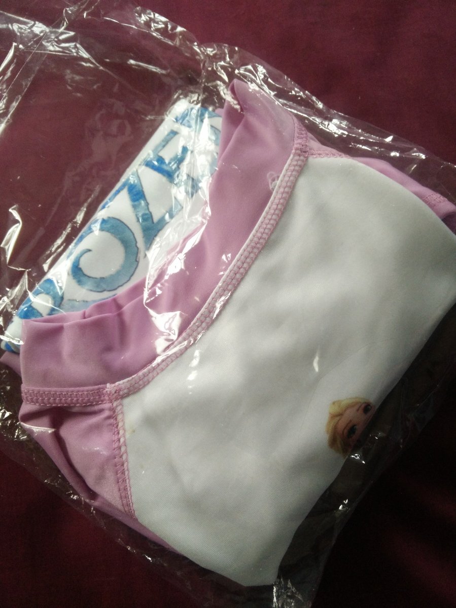 frozen, rashguard