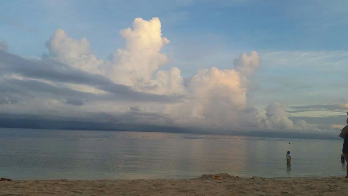 moalboal sunrise