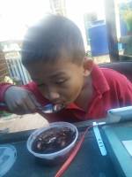 eating black sambo