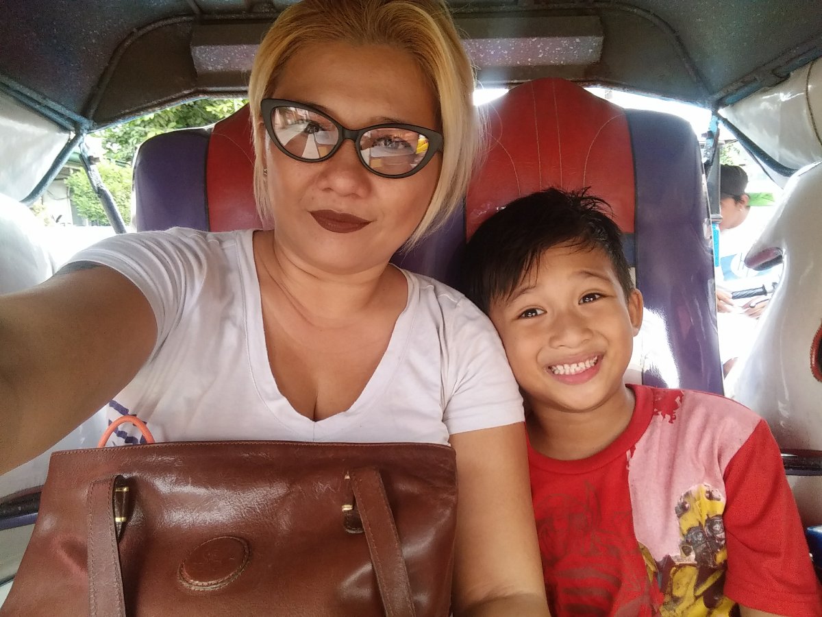tricycle selfie, mommasboi, proud momma, wet N wild, lipstick, salem