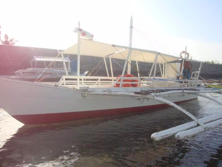 Pumpboat for island hopping