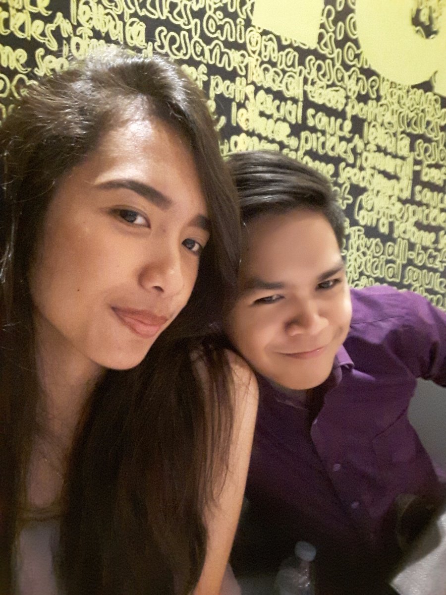 lunch out , with babe, @sm