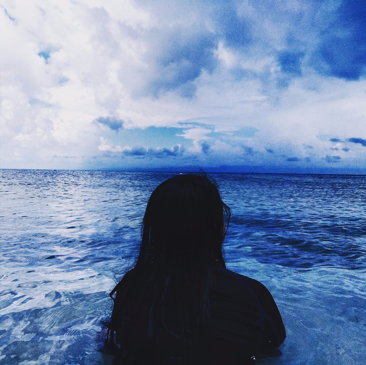 The line where the sky meets the sea