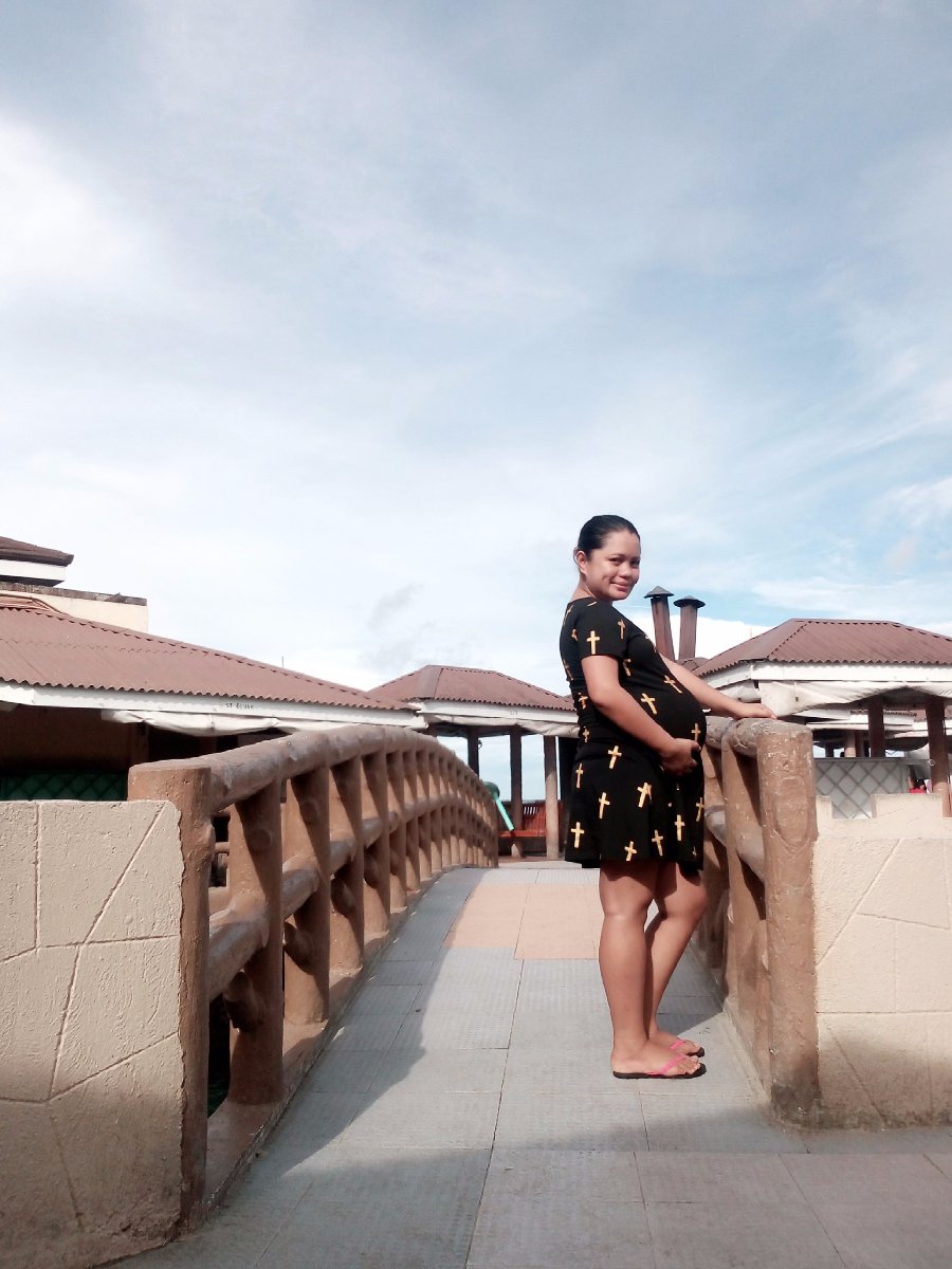 My cousin with her baby bump