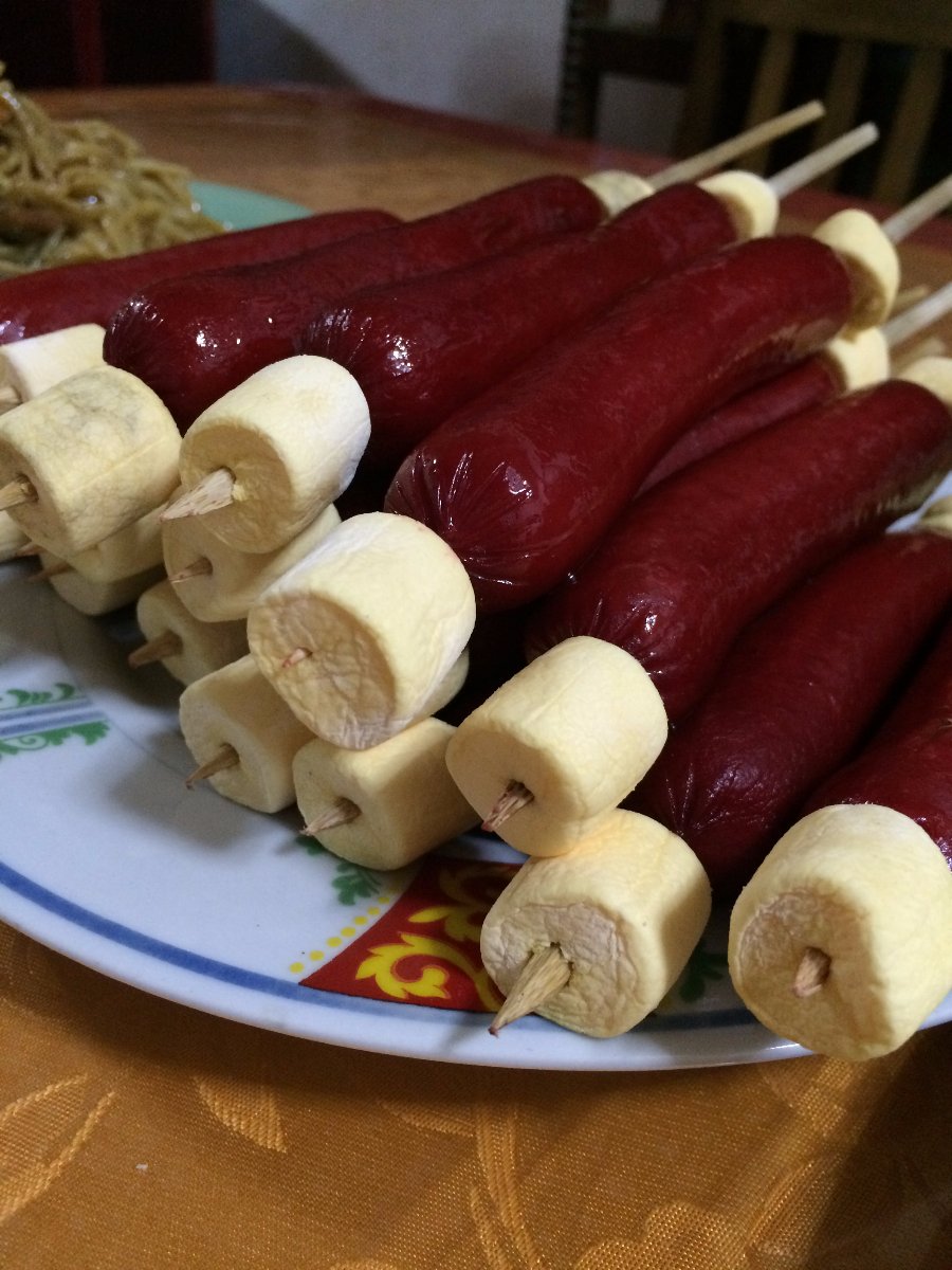 hotdog with mallows