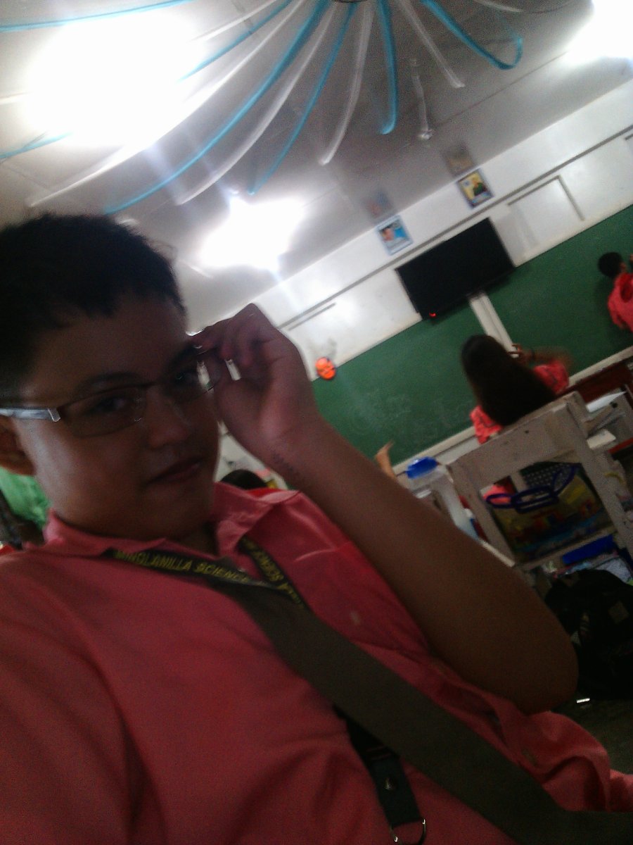 Classmates, classroom, pink