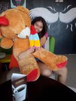 wing one cafe, big hugs