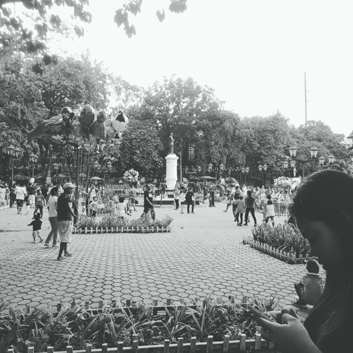 Black and white, city life, city story, fiesta