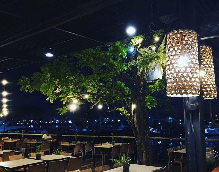 Dine and chill at cebu yacht club