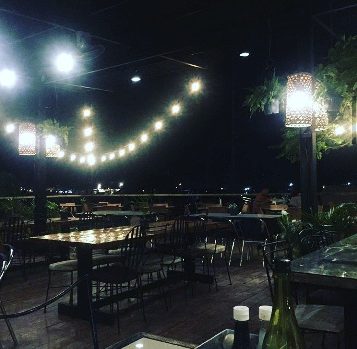Dining by the sea