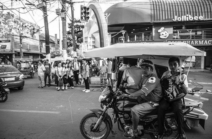 Good afternoon po kuya,  street photography 