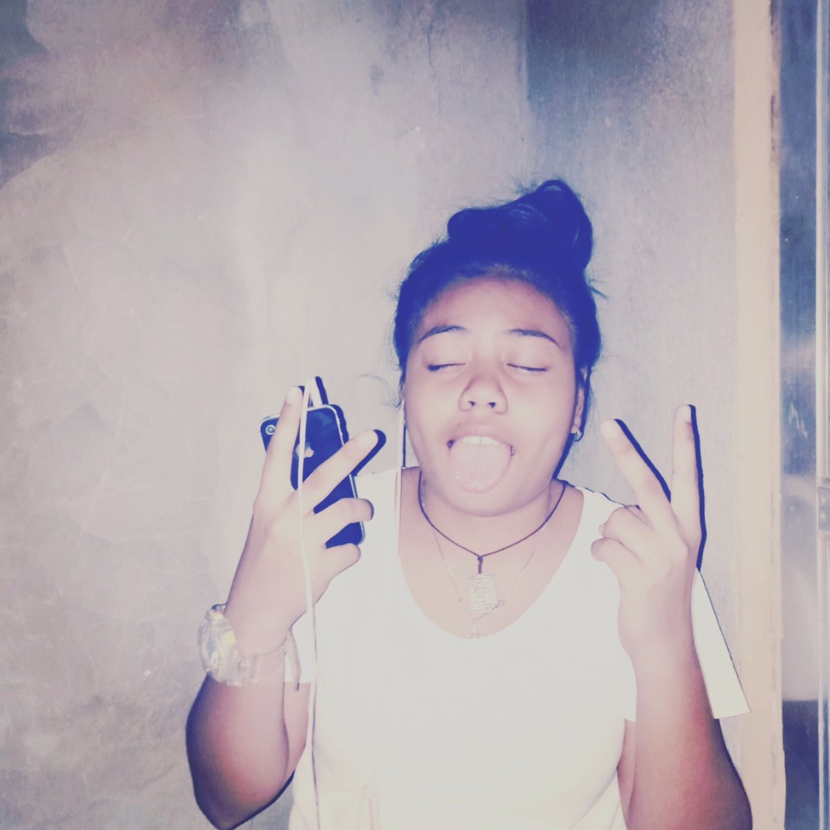 I decide my vibe peace