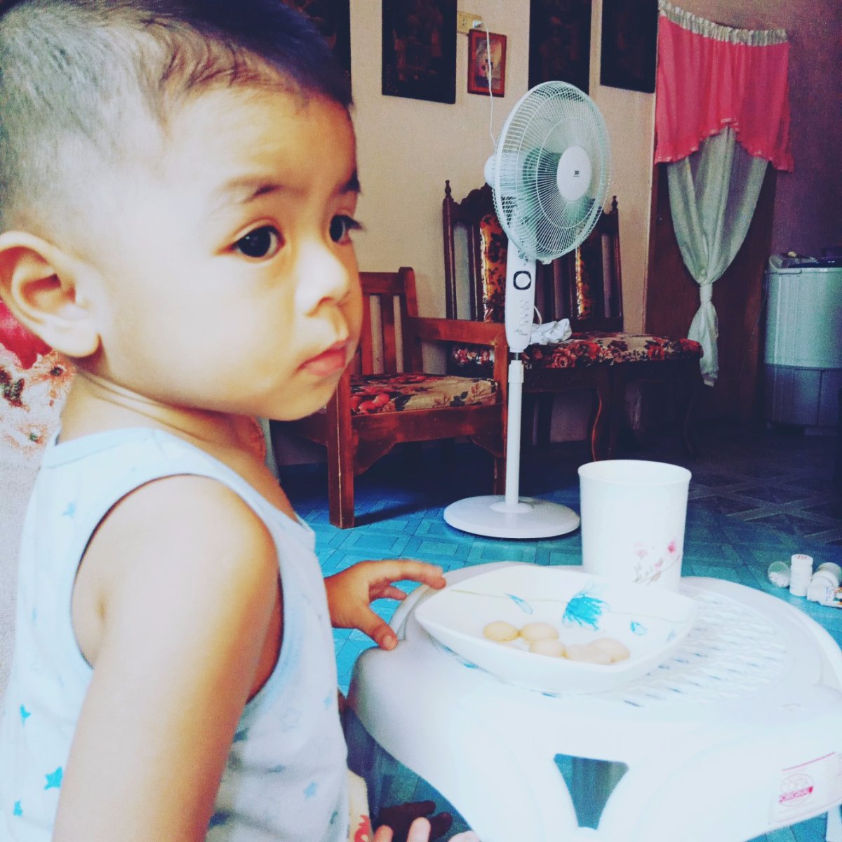 Whatcha lookin at, baby bambam
