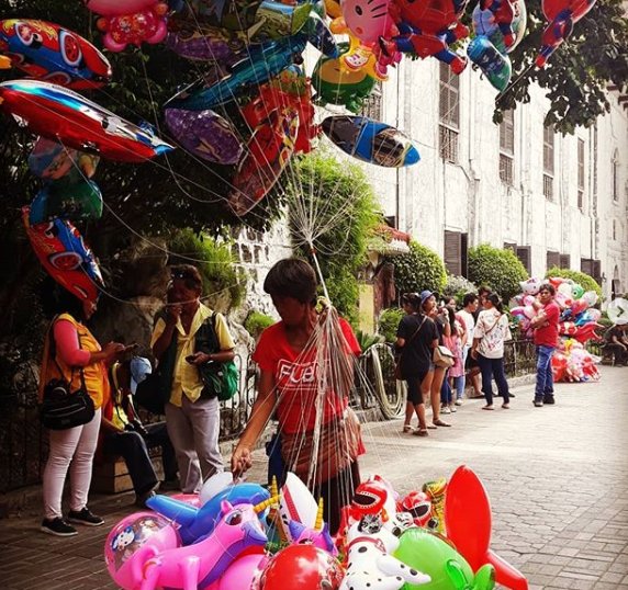 balloon vendor 