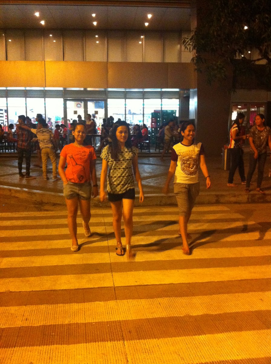 labang mga gurls
