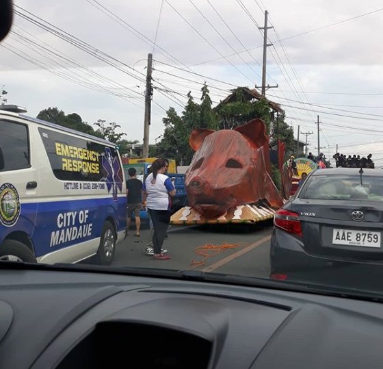 lechon in the street, just wow 