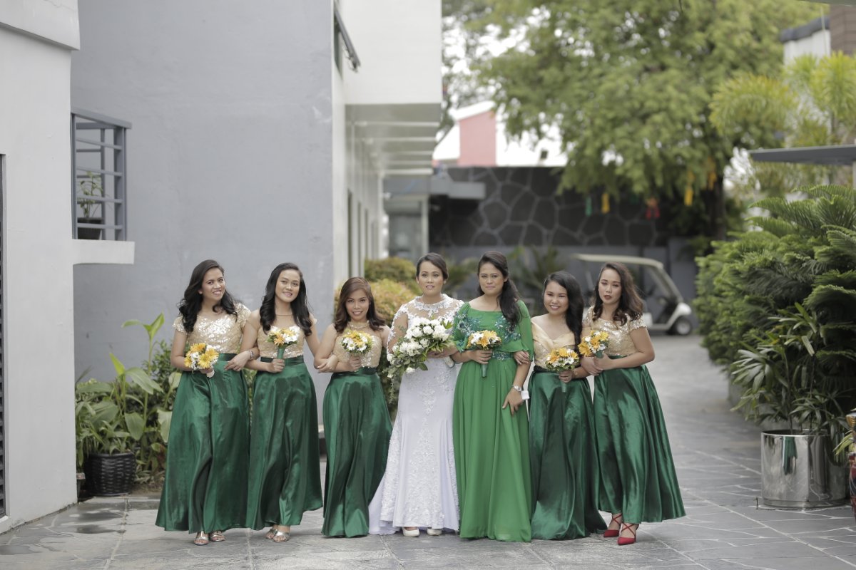 the bride and the bridesmaid