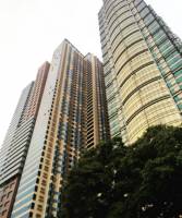 stucked in a heavy traffic, tallest building in the city of Manila