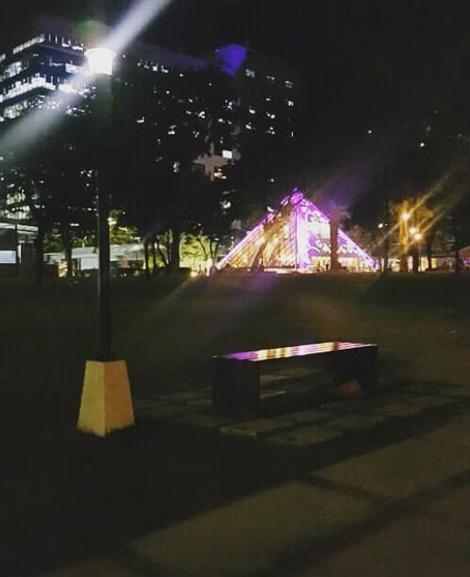 zoomed out the pyramid at night