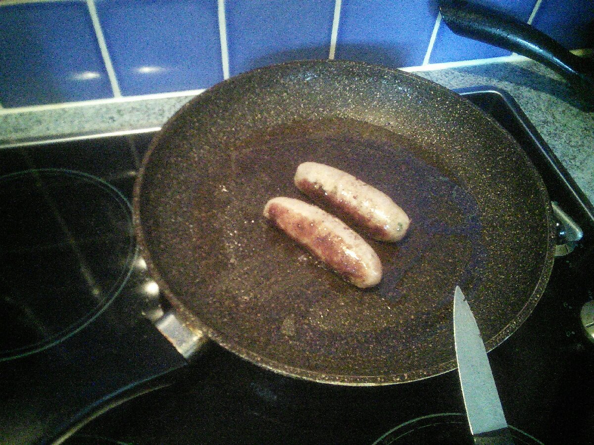 2 little piggies went to town, neither is coming back Mwahahahaha