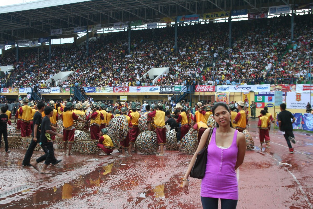 My wife, sinulog 2011, 3 months pregnant