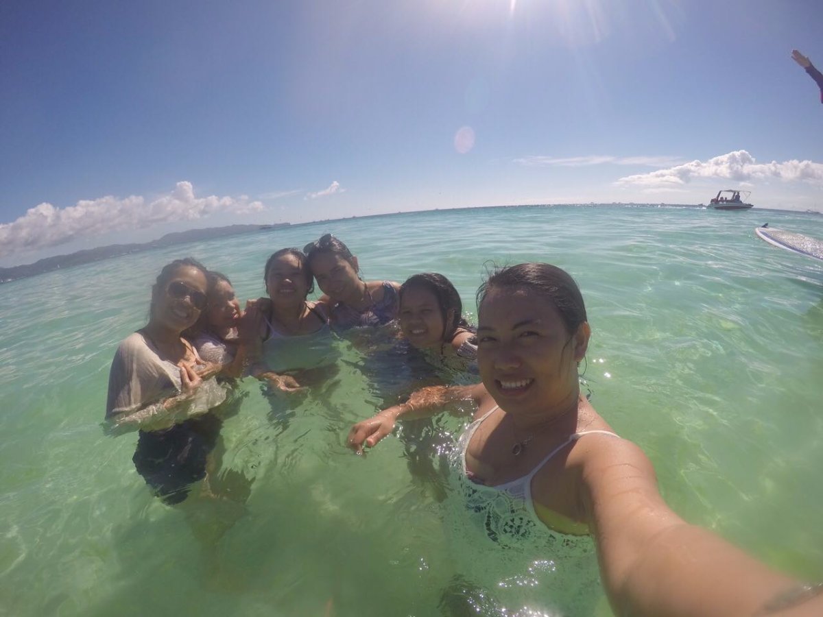 Beacg selfie with friends