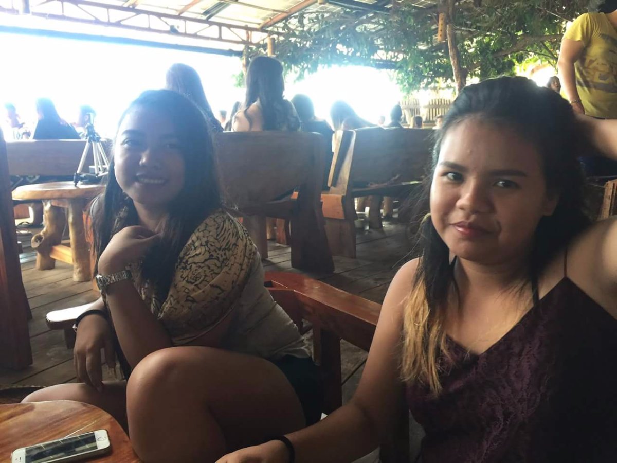 Picture first while waiting