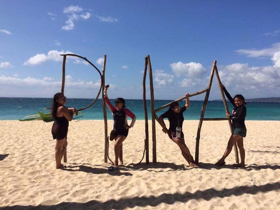 The puka beach sign