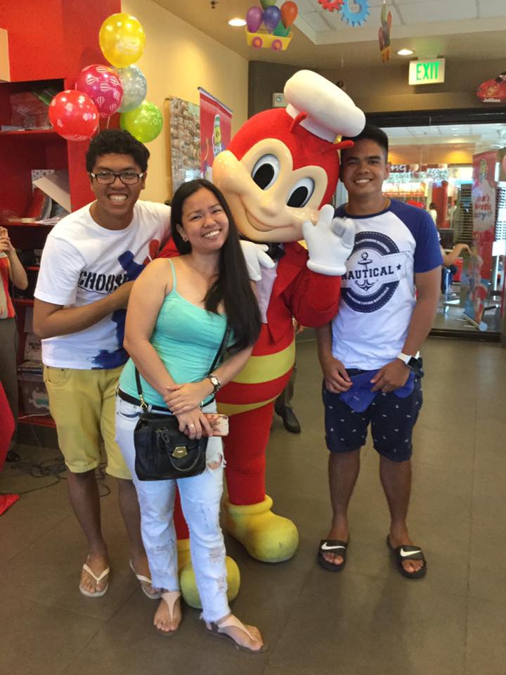 JOLLIBEE, COUSINS