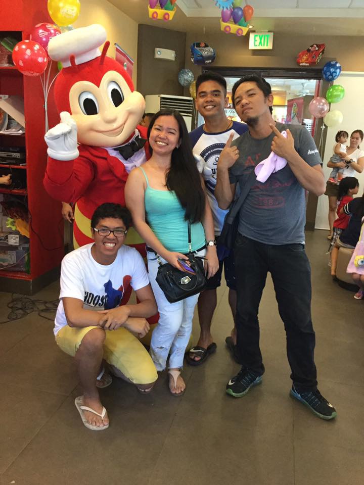 JOLLIBEE, COUSINS