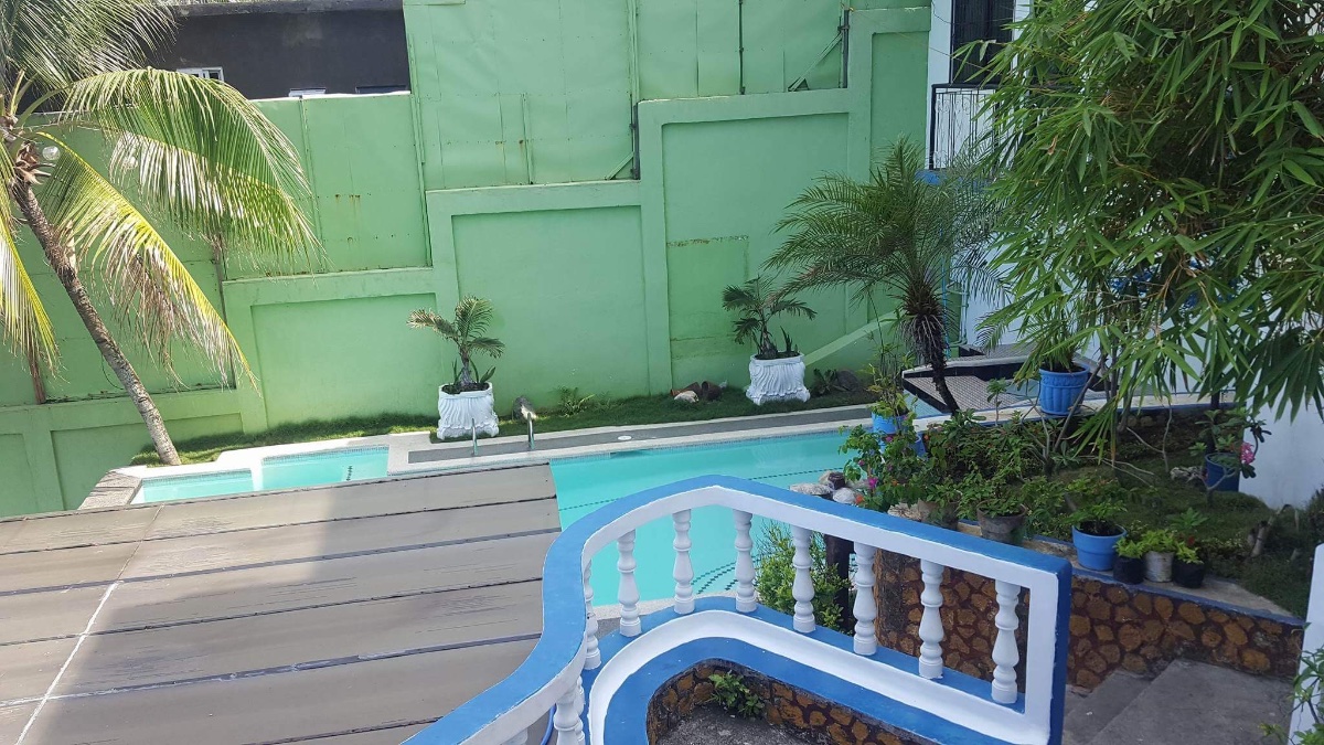 agua villa resort in catmon cebu