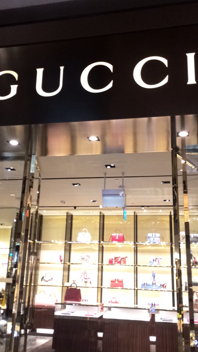 gucci, boutique, marina bay sands