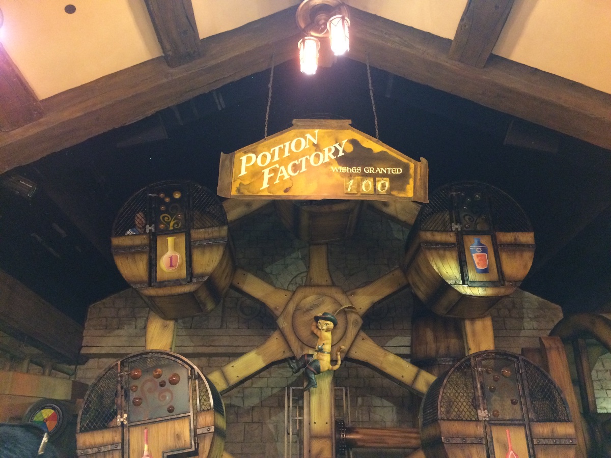 potion factory, shrek, universal studios singapore, sentosa island, amusement, attractions, travel, singapore, love, beautiful country