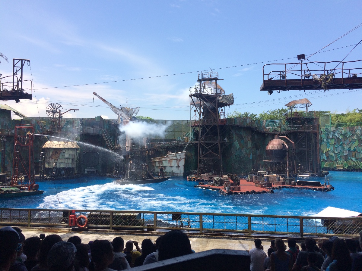 waterworld, live, play, universal studios singapore, sentosa island, amusement, attractions, travel, singapore, love, beautiful country