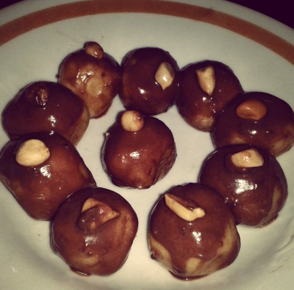 Peanut flavored polvoron dipped in chocolate, yummy 