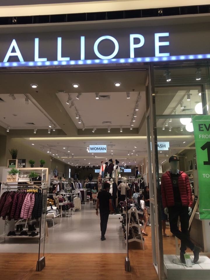 Womens clothes