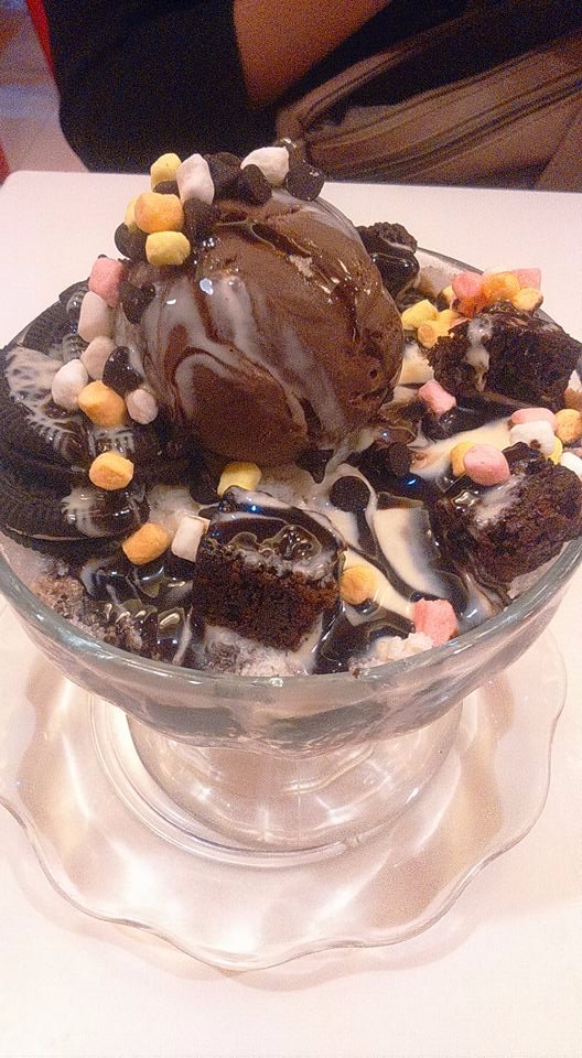 chocolate ice cream