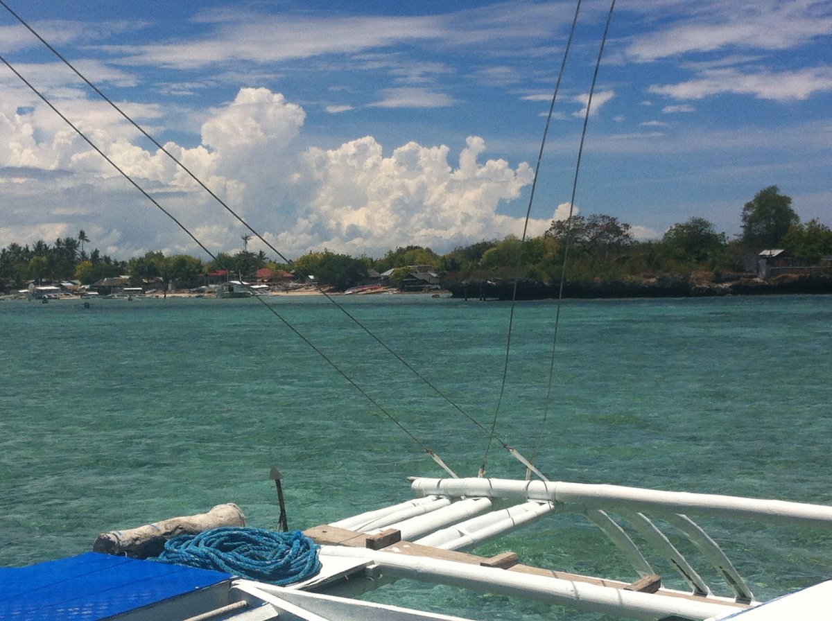 island hopping with family loves happy summer